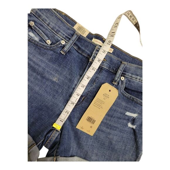 Levi's mid length short - Picture 6 of 12